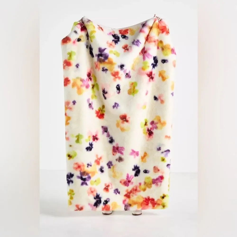 The Sophie Faux-Fur Throw Blanket: Printed Edition